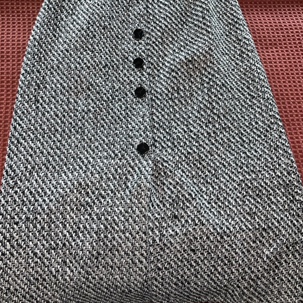 Commence Black & White Tweed Pencil Skirt - MIDI W/Button Detail Small NWT